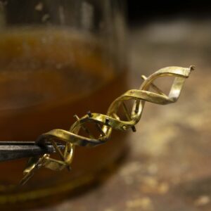 oro fatto mano ciondolo giallo gioielli dna gioielleria palermo giambertone artigiano orafo